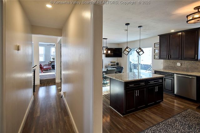 123 Woodbridge Drive, Charleston, WV 25311