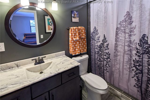 123 Woodbridge Drive, Charleston, WV 25311