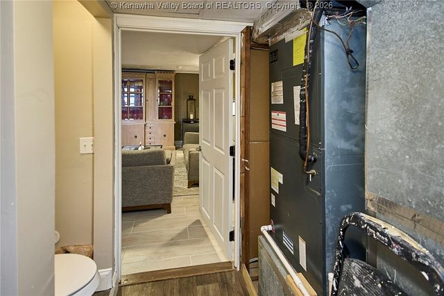 123 Woodbridge Drive, Charleston, WV 25311