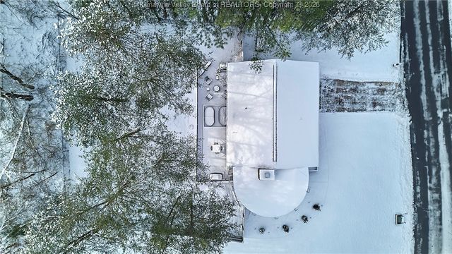 123 Woodbridge Drive, Charleston, WV 25311