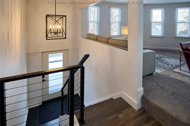 123 Woodbridge Drive, Charleston, WV 25311