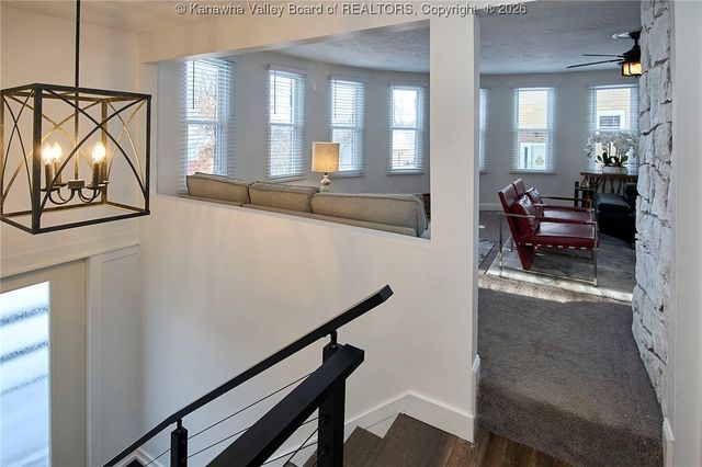 123 Woodbridge Drive, Charleston, WV 25311