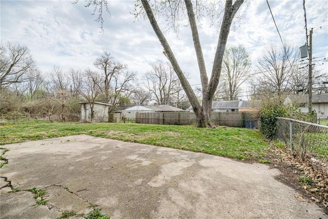 7407 E 111TH Terrace, Kansas City, MO 64134