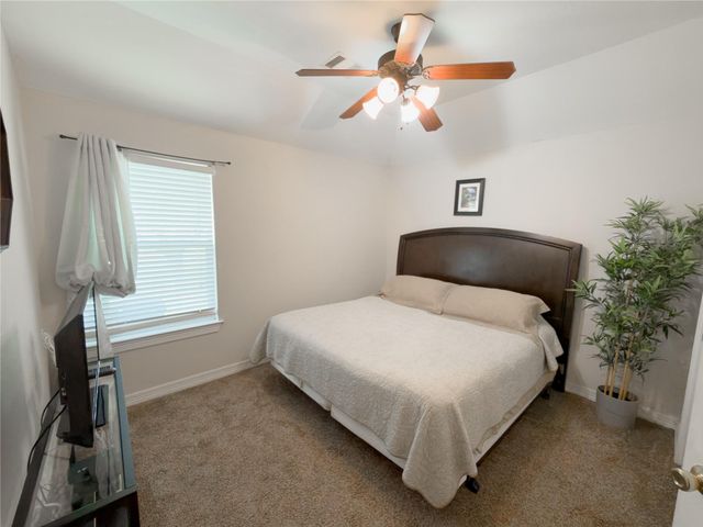 14302 Austin Bayou Drive, Rosharon, TX 77583