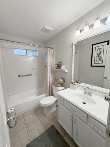 14302 Austin Bayou Drive, Rosharon, TX 77583