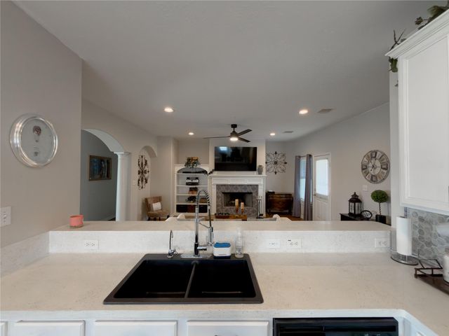 14302 Austin Bayou Drive, Rosharon, TX 77583