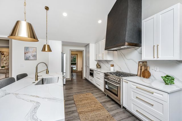 1561 Montclair Street, Charleston, SC 29407