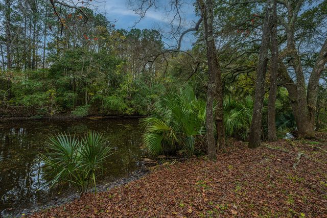 1561 Montclair Street, Charleston, SC 29407