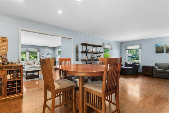 3 Whitehall Court, Buffalo Grove, IL 60089