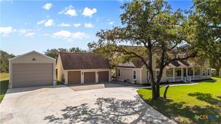 55 Post Oak Bend, Inez, TX 77968