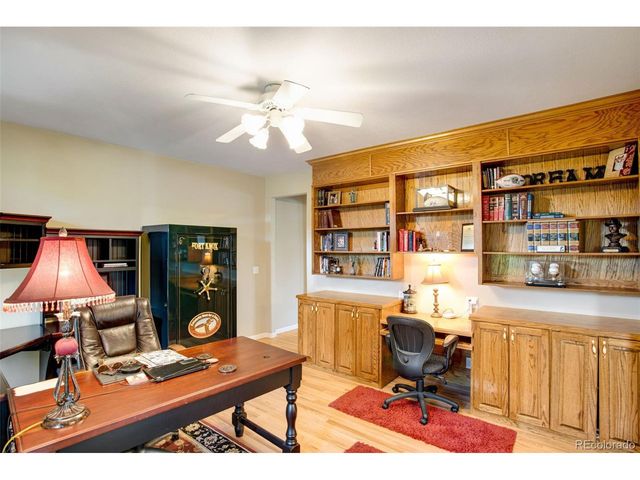 7755 Valleyview Cir, Windsor, CO 80550