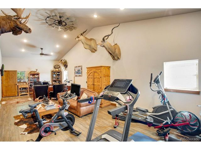 7755 Valleyview Cir, Windsor, CO 80550