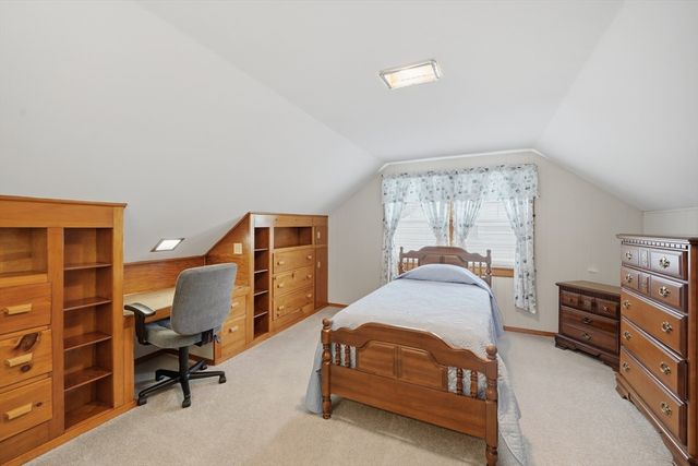 246 El Paso St, Springfield, MA 01104