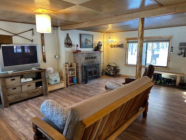 15709 Davis Avenue, La Pine, OR 97739
