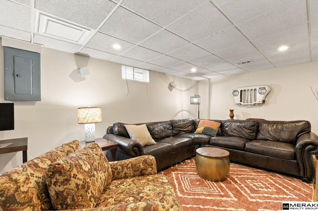 2317 S 123 Street, Omaha, NE 68144