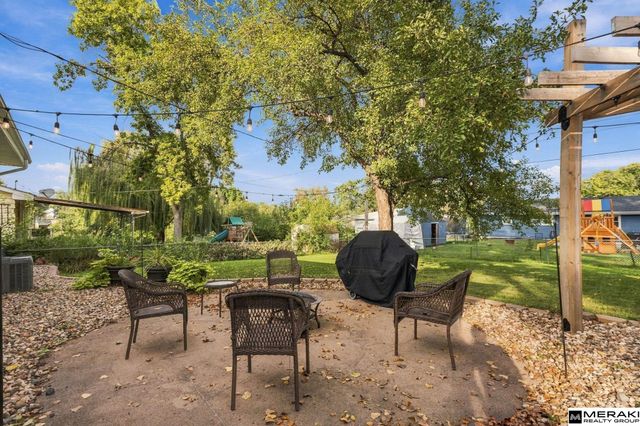 2317 S 123 Street, Omaha, NE 68144