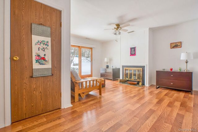 255 Village Court, Kingston, NY 12401