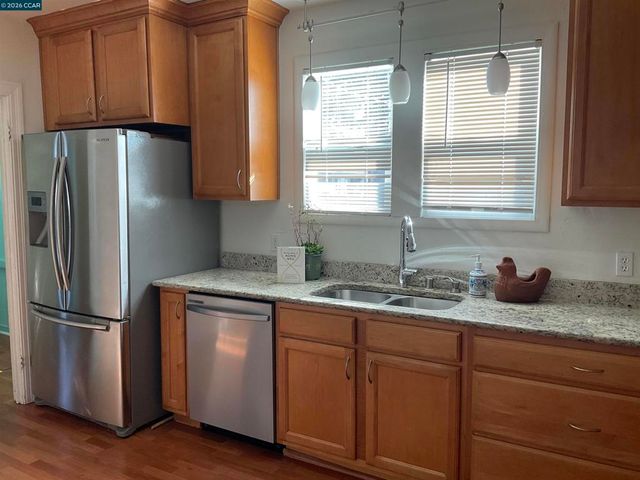 2100 100th Avenue, Oakland, CA 94603