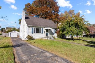 819 Henry Clay Boulevard, Lexington, KY 40505