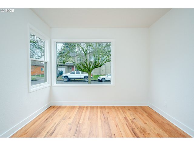 5721 N WILLIS Blvd, Portland, OR 97203