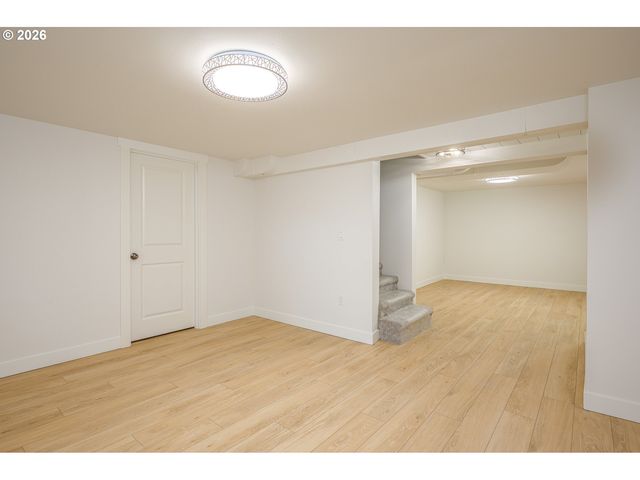 5721 N WILLIS Blvd, Portland, OR 97203