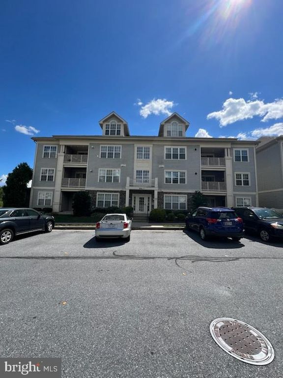 8807 STONE RIDGE CIR #T-3, Pikesville, MD 21208