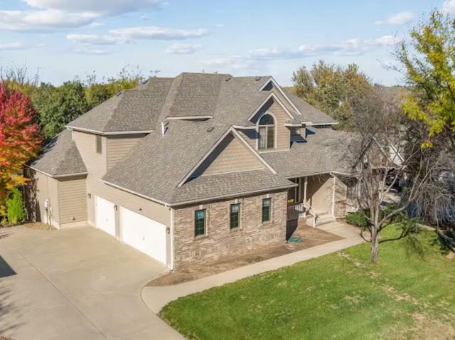 1250 Columbine Cir, Salina, KS 67401