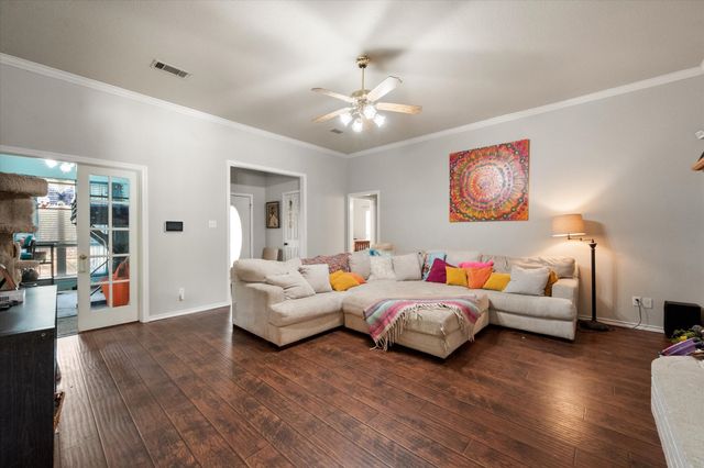 512 Shady Oaks Trail, Burleson, TX 76028