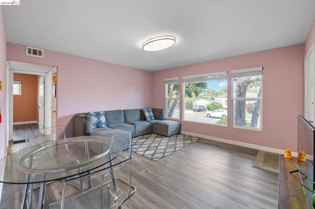 1024 Atherton St, Vallejo, CA 94590