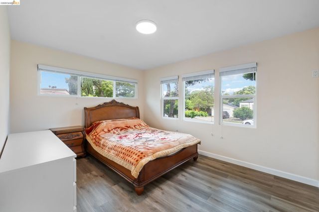 1024 Atherton St, Vallejo, CA 94590