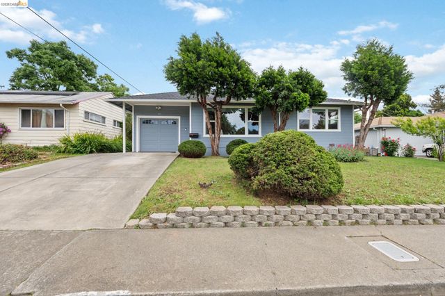 1024 Atherton St, Vallejo, CA 94590