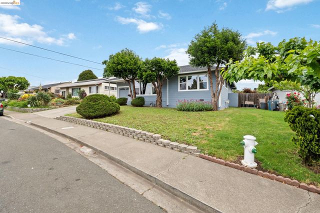 1024 Atherton St, Vallejo, CA 94590