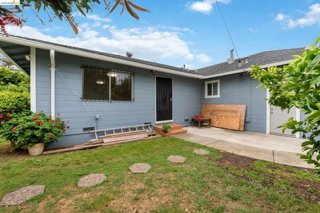 1024 Atherton St, Vallejo, CA 94590