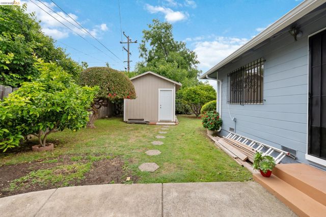 1024 Atherton St, Vallejo, CA 94590