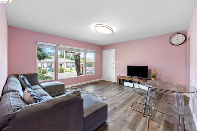 1024 Atherton St, Vallejo, CA 94590