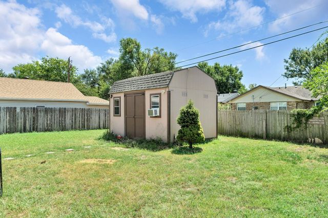 2315 W Grant, Wichita, KS 67213