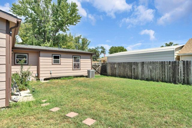 2315 W Grant, Wichita, KS 67213