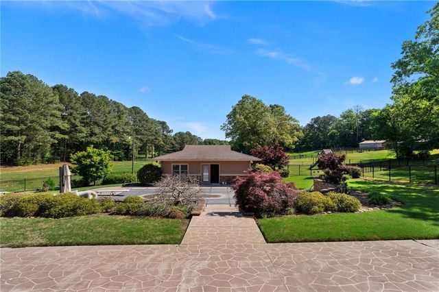 1132 Euharlee Road, Kingston, GA 30145
