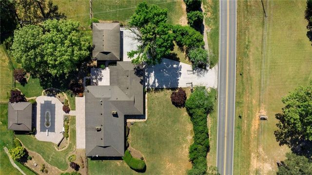 1132 Euharlee Road, Kingston, GA 30145
