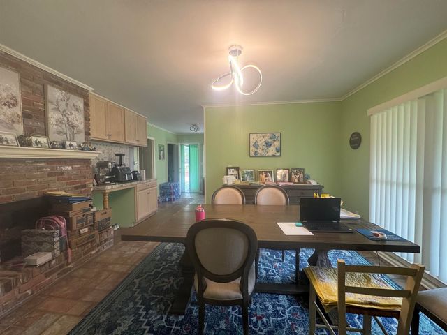 105 Sue Ann Dr, Forrest City, AR 72335