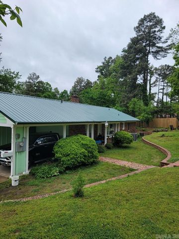 105 Sue Ann Dr, Forrest City, AR 72335