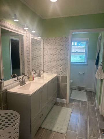 105 Sue Ann Dr, Forrest City, AR 72335