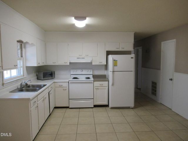 2809 Daytona Drive, Raleigh, NC 27610