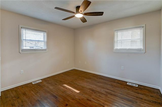 18607 E 6th Street, Independence, MO 64056