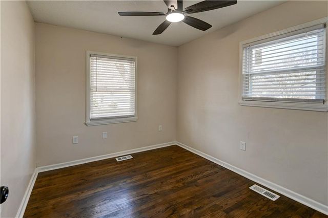 18607 E 6th Street, Independence, MO 64056