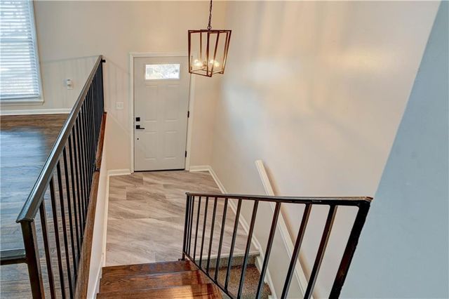 18607 E 6th Street, Independence, MO 64056