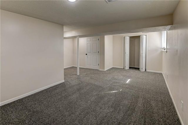 18607 E 6th Street, Independence, MO 64056