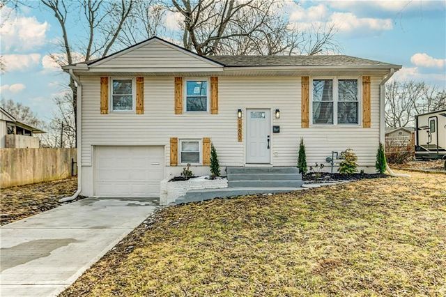 18607 E 6th Street, Independence, MO 64056