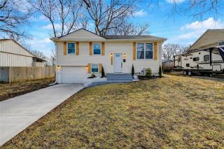 18607 E 6th Street, Independence, MO 64056