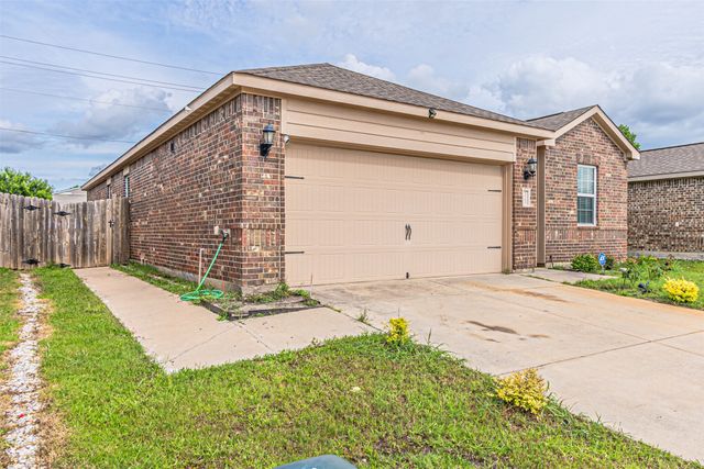 323 Cedar Creek Drive, Princeton, TX 75407